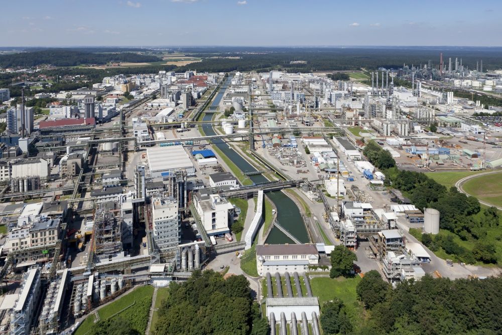 luftbild_burghausen_klein_1.jpg